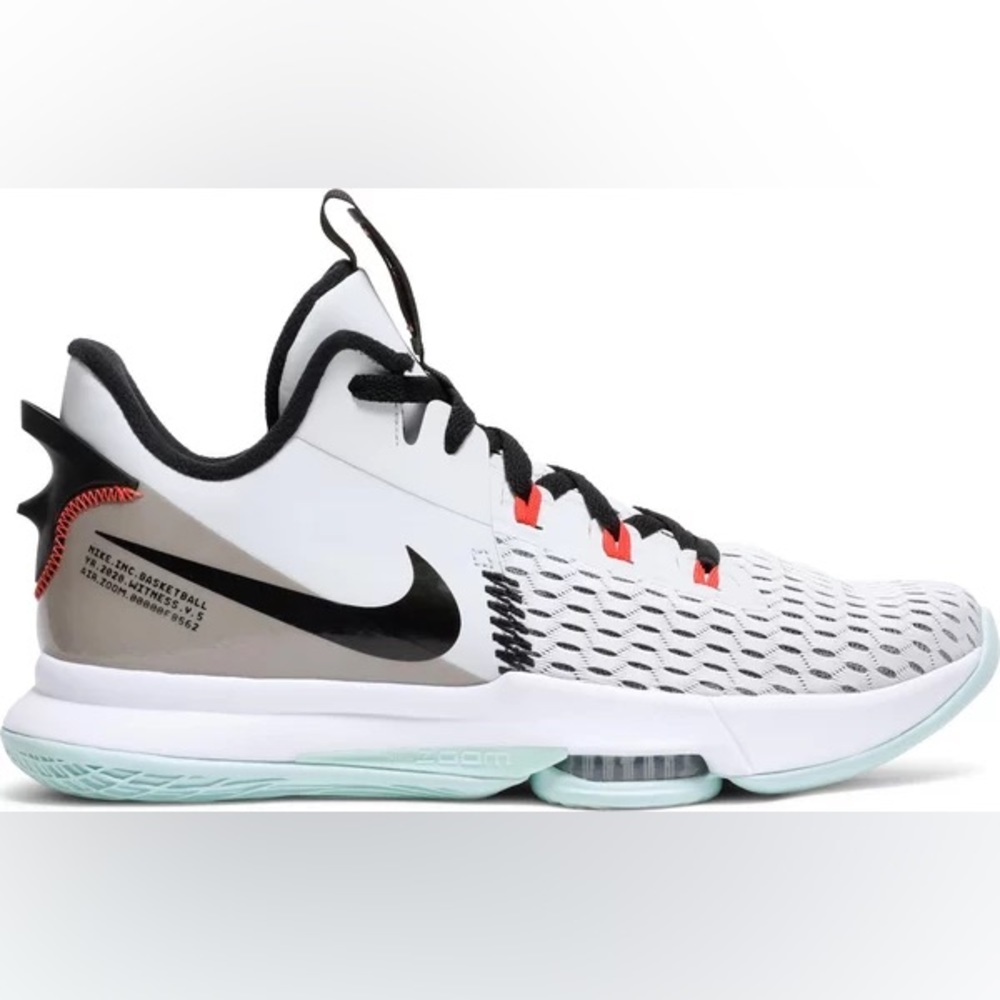 LeBron Witness 5’ pure platinum (Light dew)